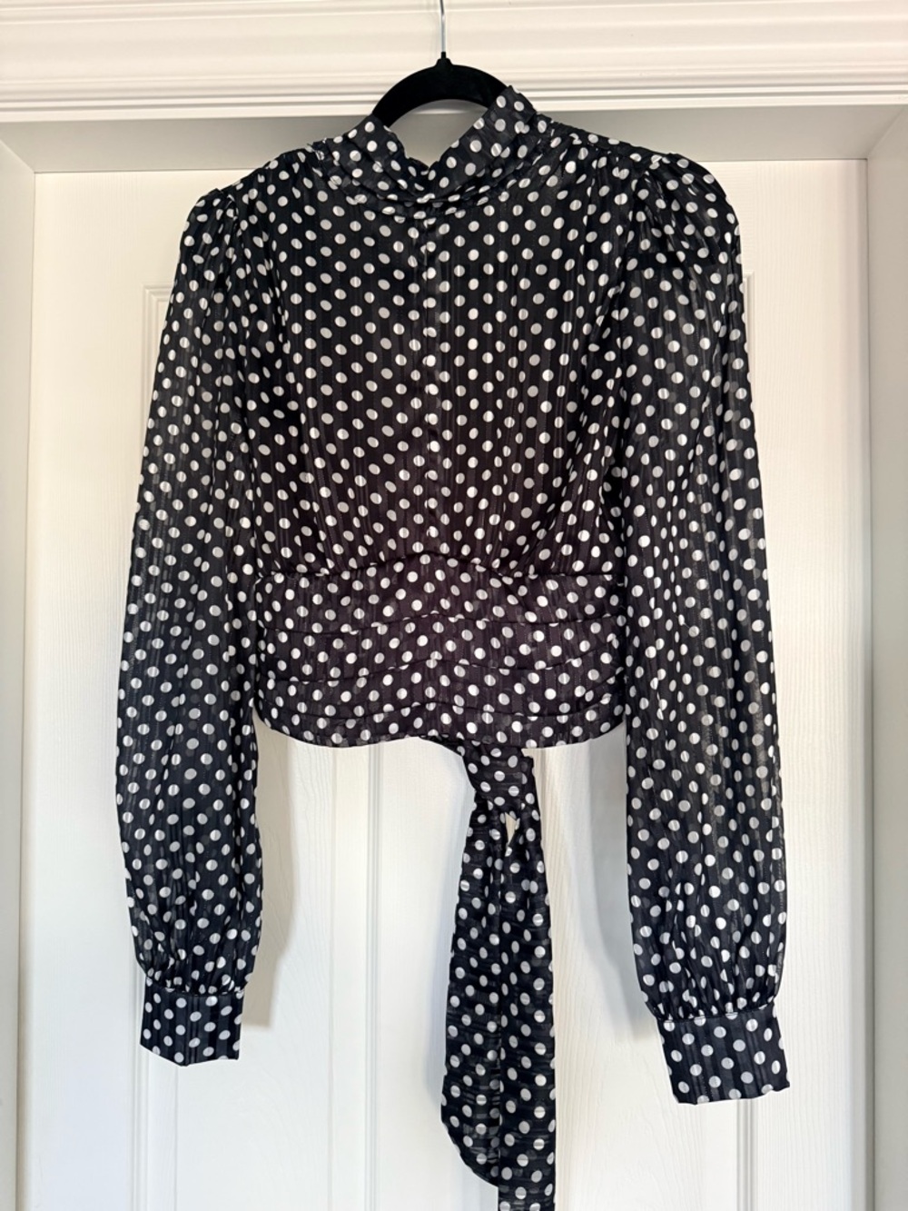 Simons Black and White Polka Dot Slit-Front Tie-Back Cropped Blouse